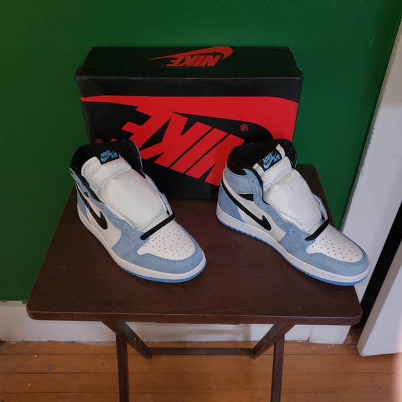 Shoe - Picture 3 of 6